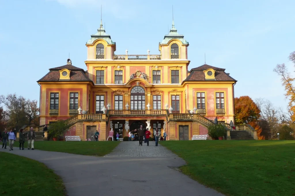 Ludwigsburg Favorite palace and gardens / Ludwigsburg Schloss Favorite